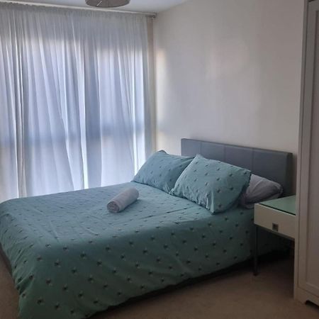 Central Spacious And Secure With A Double Bed Edgware ภายนอก รูปภาพ