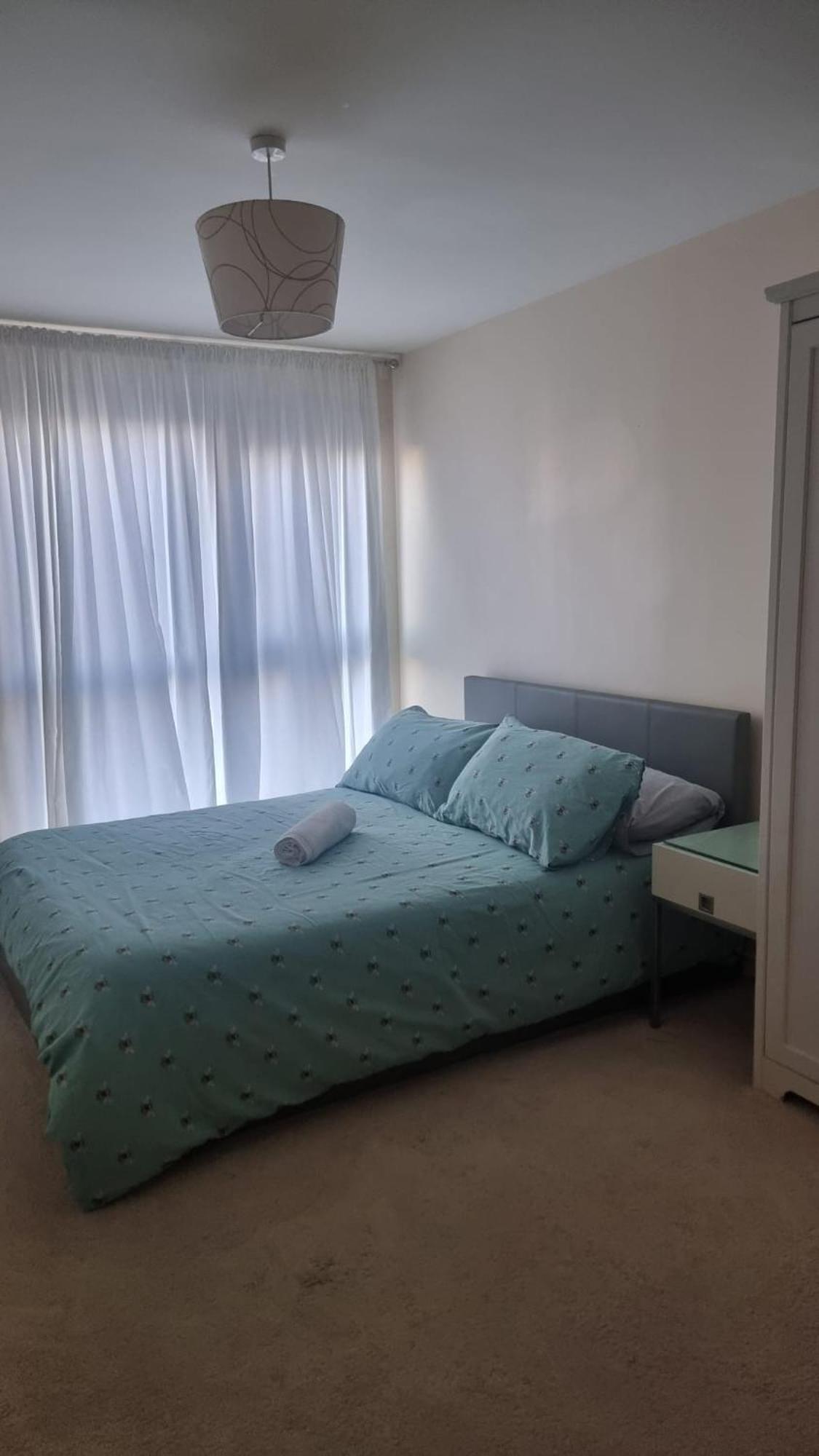 Central Spacious And Secure With A Double Bed Edgware ภายนอก รูปภาพ